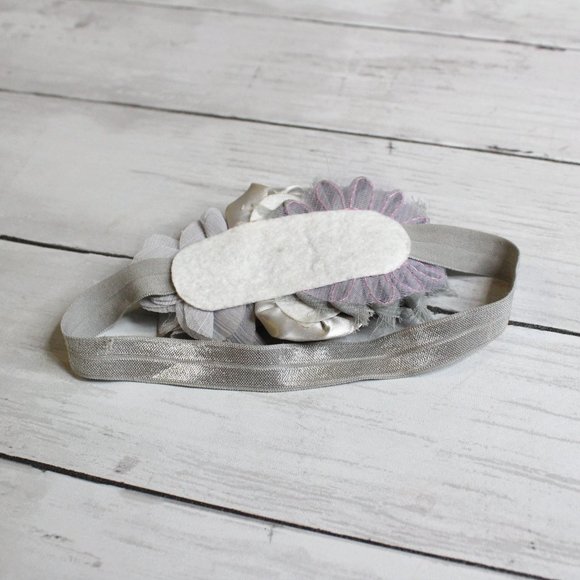 Handmade Baby Girl Elastic Headband Infant One Size Gray Satin Roses - Picture 3 of 3
